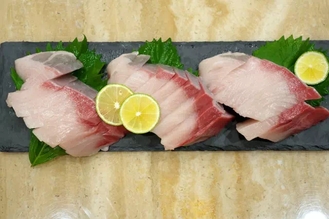 대방어 제철과 양식 방어와의 차이 3